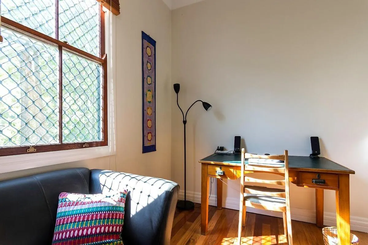Bardon Oasis-Whole House & Great Deck To Yourself Brisbane Australia