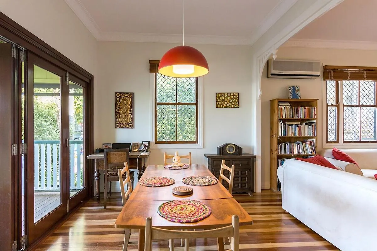 Bardon Oasis-Whole House & Great Deck To Yourself Brisbane